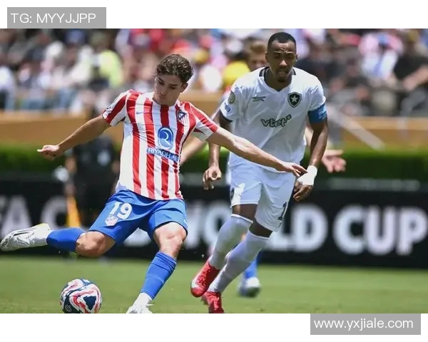 阿圭罗在国际比赛中破门，为球队锁定胜局