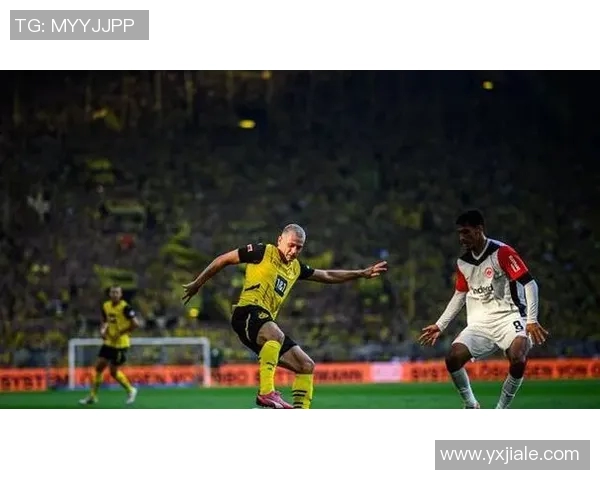 法兰克福主场轻松击败霍芬海姆，豪取三分！